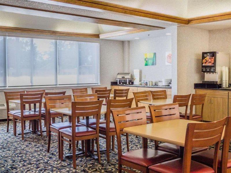 Quality Inn Порт Клинтън Екстериор снимка